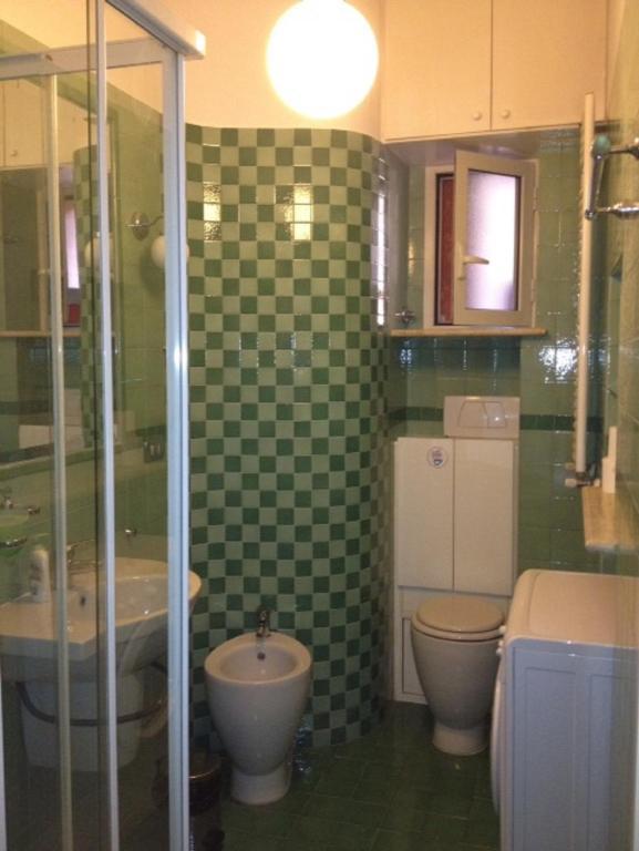 B&B Colosseum Rooms ローマ エクステリア 写真